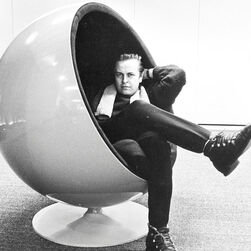 Eero Aarnio
