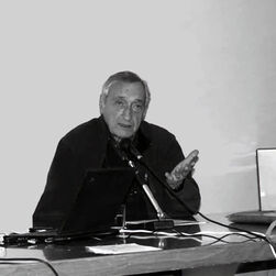 Giancarlo Mattioli and Gruppo Architetti Urbanisti Città Nuova