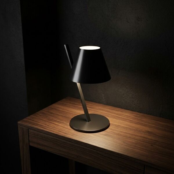 Artemide La Petite Table Lamp 3D model — studio render